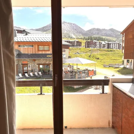 At The Foot Of The Slopes With Balcony Apartment